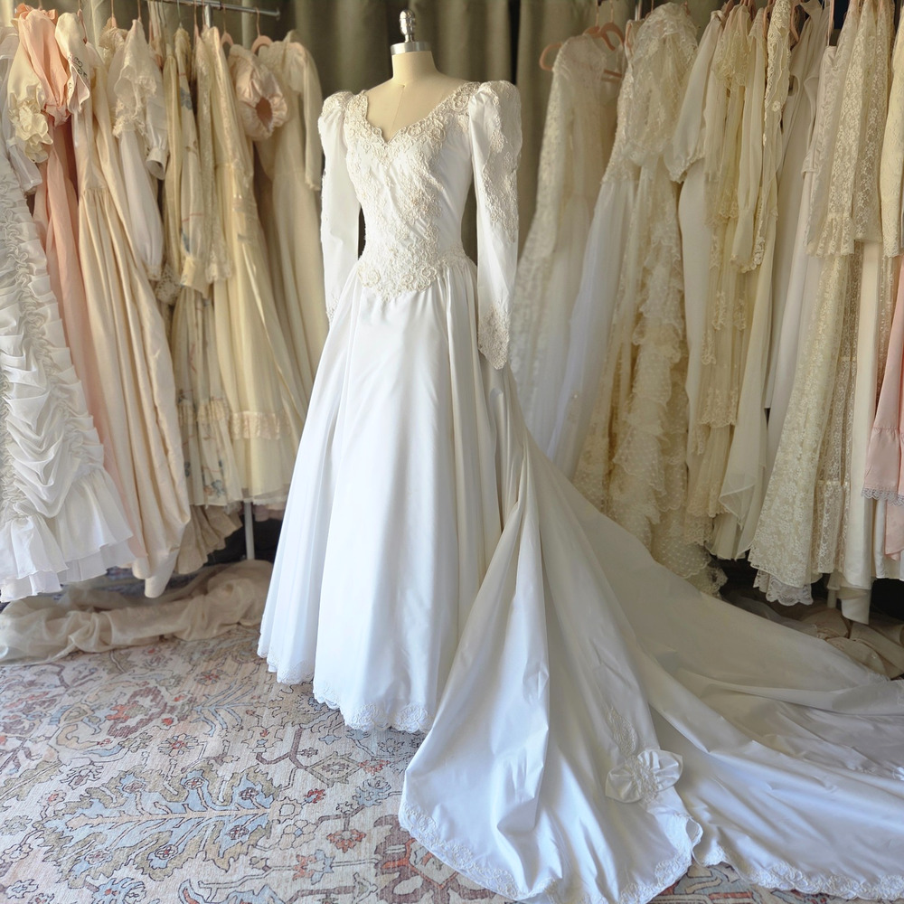 Vintage 90s Wedding Dress Size S White Princess Gown Beaded Puff Long Sleeve